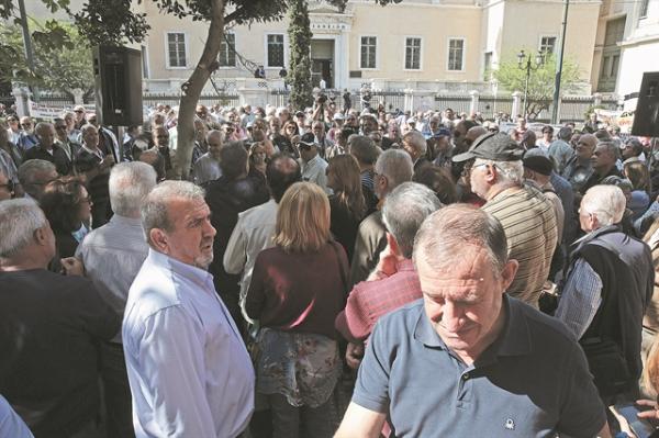 Το σχέδιο για συντάξεις, αναδρομικά, εισφορές