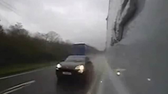 Βρετανία : Αυτοκίνητο πέφτει με 200 χλμ και σκοτώνει έγκυο δασκάλα