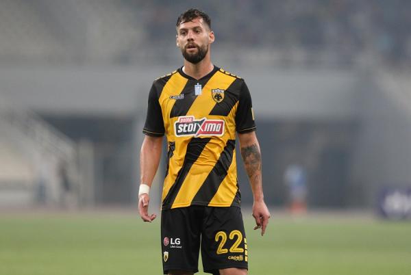 Σιμάο: «Οταν παίζαμε εκτός έδρας αισθανόμασταν τον ρατσισμό»