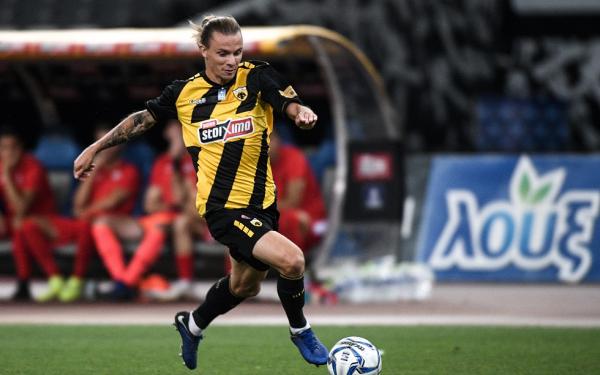 AEK: Εκτός και ο Χουλτ