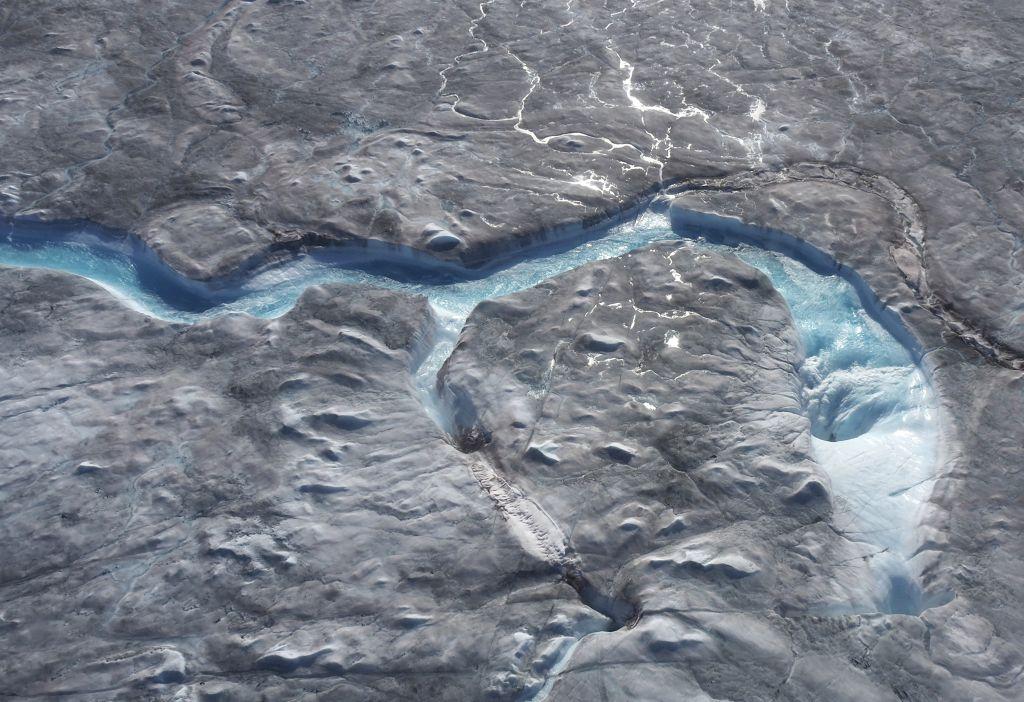 Κλιματική αλλαγή : Οι ελβετικοί παγετώνες έχασαν το 10% του όγκου τους σε πέντε χρόνια