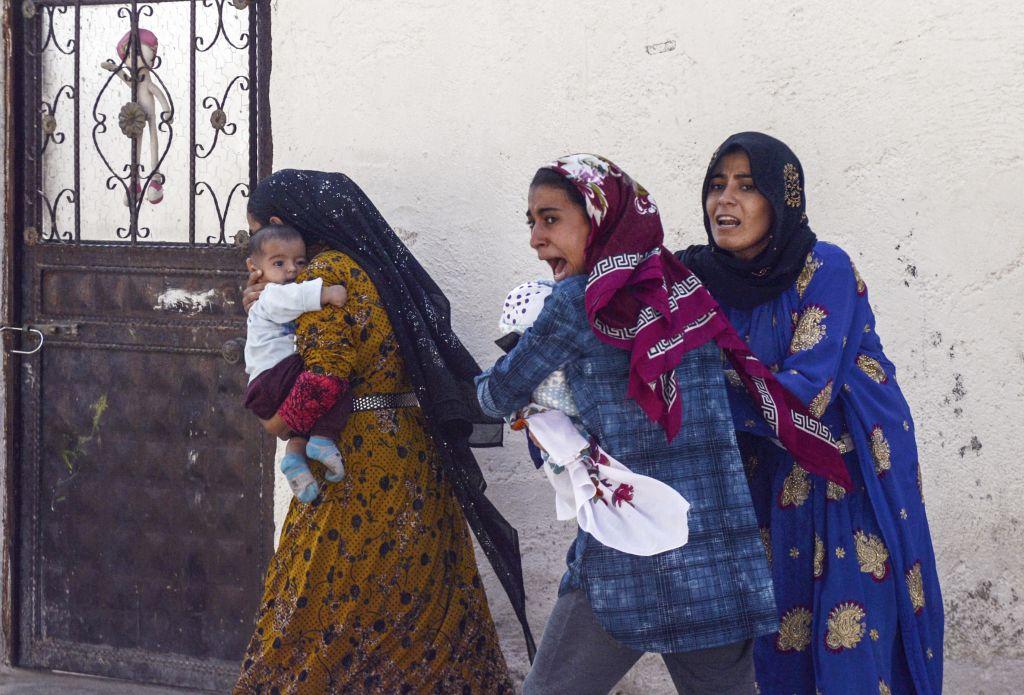 Εφιάλτης στη Συρία : Εικόνες νεκρών παιδιών – Άπραγη η διεθνής κοινότητα