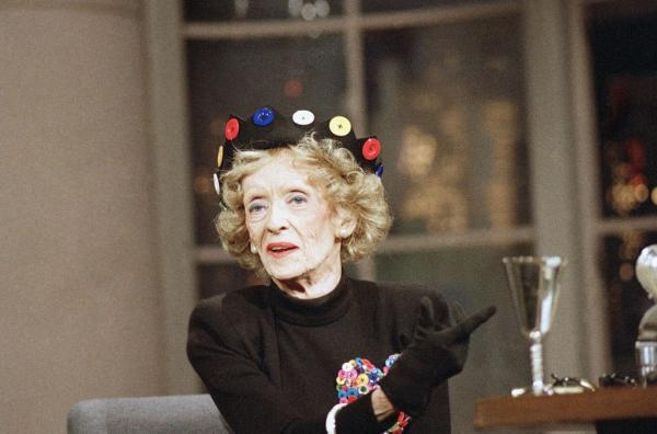 Μπέτι Ντέιβις: Η ασυμβίβαστη σταρ του Χόλιγουντ