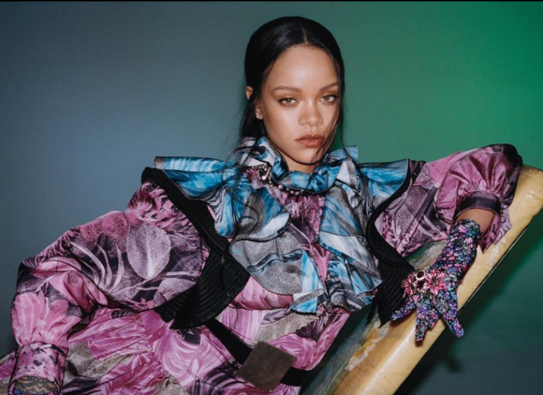 «Rihanna» : Η αυτοβιογραφία της δημοφιλούς σταρ