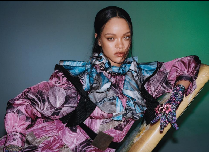 «Rihanna» : Η αυτοβιογραφία της δημοφιλούς σταρ
