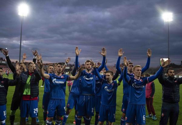 Νάπρεντακ – Ερυθρός Αστέρας 0-1