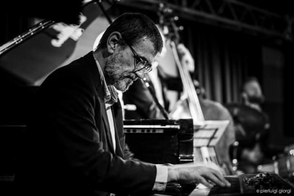 Το τρίο του Γιώργου Κοντραφούρη live στο Μουσείο Γουλανδρή