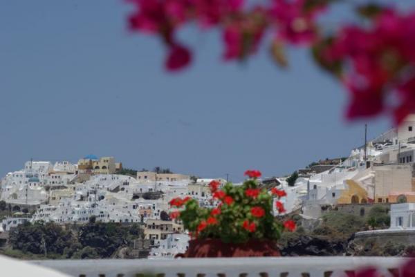 Καιρός : Με υψηλές θερμοκρασίες και ενισχυμένους βοριάδες
