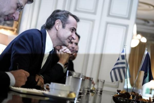 Μητσοτάκης για ΝΔ : Από ένα παρελθόν που μας κάνει υπερήφανους προς ένα μέλλον που μας γεμίζει αισιοδοξία