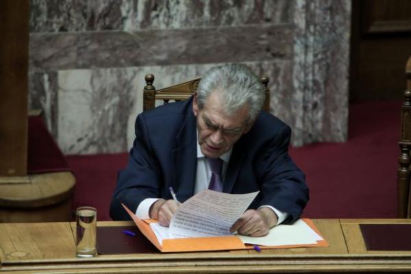 Βουλή : Σε υψηλούς τόνους η συζήτηση για σύσταση προανακριτικής για Παπαγγελόπουλο