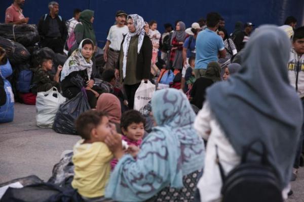 Μετακινούνται 1.000 αιτούντες άσυλο από τα νησιά στην ενδοχώρα μέχρι τη Δευτέρα