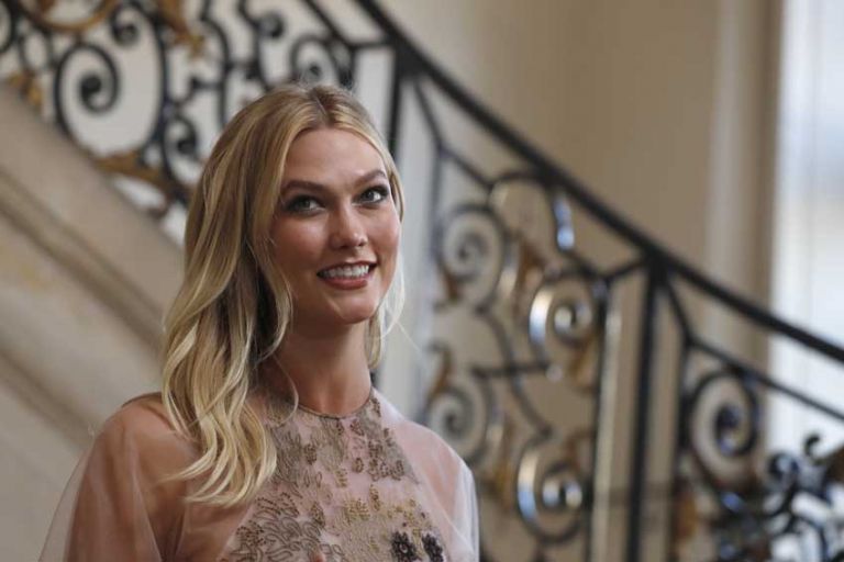 Κάρλι Κλος : Πώς ο άγγελος της Victoria΄s Secret «εισέβαλε» στην οικογένεια Τραμπ