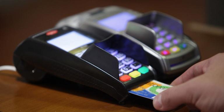 Ηλεκτρονικές αποδείξεις – Ποιοι θα πληρώσουν έξτρα φόρο