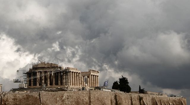 Ακρόπολη : Τα παιδιά μπορούν να ζωγραφίζουν το μνημείο μόνο με... άδεια του ΚΑΣ