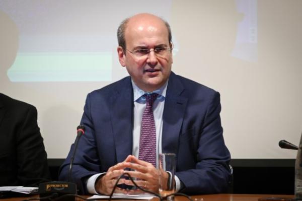 Χατζηδάκης : Μονιμότητα τέλος για τους νέους εργαζομένους στη ΔΕΗ