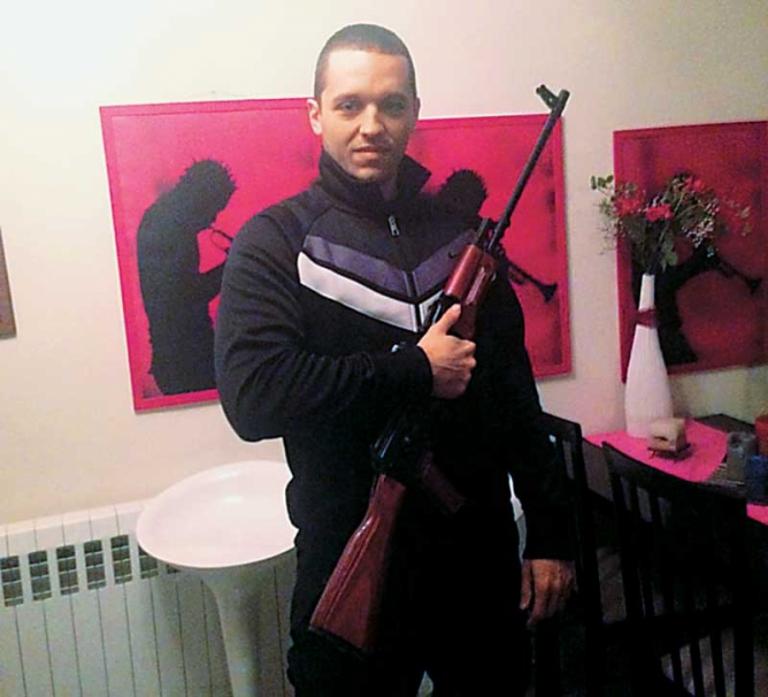 Ηλίας Κασιδιάρης : Το αληθινό πρόσωπο του πρωτοπαλίκαρου του Νίκου Μιχαλολιάκου