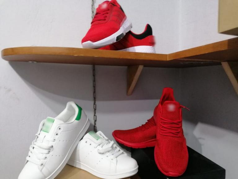 Δραπετσώνα : Πάνω από 30.000 προϊόντα μαϊμού εντοπίστηκαν σε αποθήκη