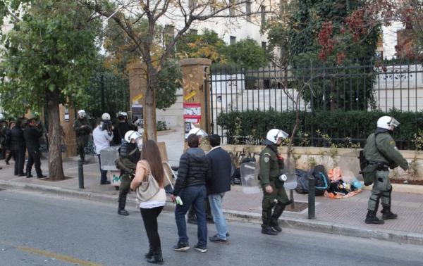 Ναρκωτικά και πιστόλια εντοπίστηκαν σε αστυνομική επιχείρηση κοντά στην ΑΣΟΕΕ