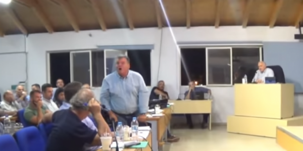 Μεσολόγγι : Ένταση στο δημοτικό συμβούλιο – «Τι λες μωρέ μπανιέρα»