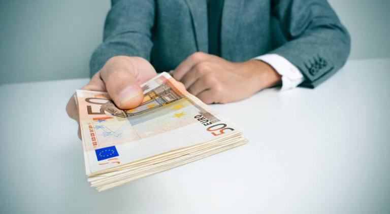 Σχέδιο «Ηρακλής» : Θα απαλλάξει τις τράπεζες από 30 δισ. κόκκινα δάνεια