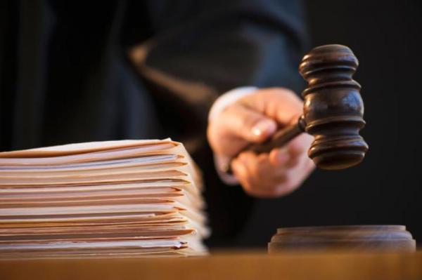 Ποινή φυλάκισης για τον 53χρονο που συνελήφθη σε αυτοκίνητο με ημίγυμνο 16χρονο