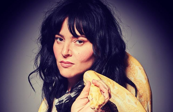 Ζενεβιέβ Μαζαρί: «Έξαλλη είμαι και καλά κάνω»