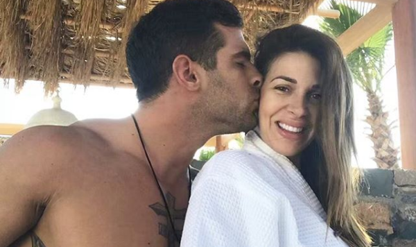 Ελένη Χατζίδου-Ετεοκλής Παύλου: Η πρώτη οικογενειακή φωτογραφία τους