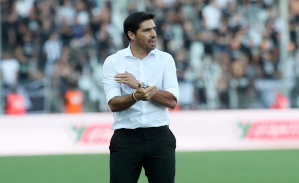 Αμπέλ Φερέιρα : «Αδέρφια ζείτε, εσείς μας οδηγείτε»