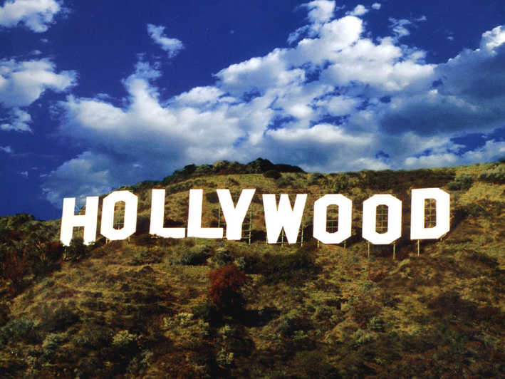 Τζιτζικώστας : Επαφές στο Λος Άντζελες – Θέλει να φέρει το Hollywood στη Θεσσαλονίκη