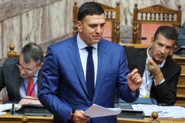 Αντικαπνιστικός νόμος : Δεν θα επιτρέπεται το τσιγάρο σε παιδικές χαρές και ΙΧ