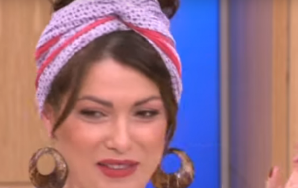 Κλέλια Ρένεση : «Πάγωσε» στον αέρα μιλώντας για το μωρό της