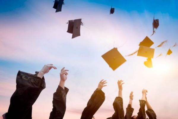 Κολέγια : Τι λέει το υπουργείο Παιδείας για την αναγνώριση των πτυχίων