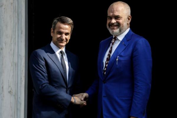 Μητσοτάκης σε Ράμα : Στηρίζουμε την ευρωπαϊκή προοπτική της Αλβανίας
