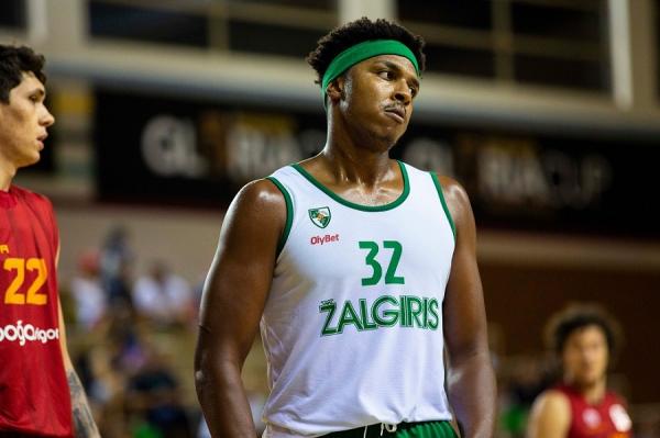 ΛεΝτέι : «Τρελή κατάσταση, ήθελα να παίξω στα play offs με Ολυμπιακό»