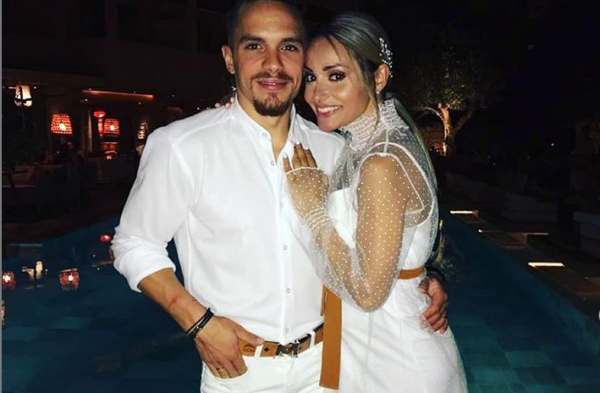 O Λευτέρης Πετρούνιας “τρολάρει” τη Βασιλική Μιλλούση