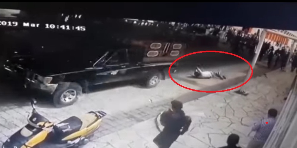 Απίστευτο : «Τιμώρησαν» δήμαρχο στο Μεξικό σέρνοντάς τον με αυτοκίνητο