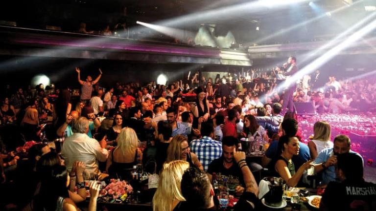 Αντικαπνιστικός νόμος : Τι ισχύει για τα κέντρα διασκέδασης