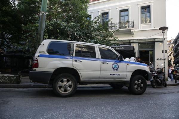 Επιχείρηση για ναρκωτικά στα Εξάρχεια – Τι βρήκαν οι αρχές, 5 συλλήψεις