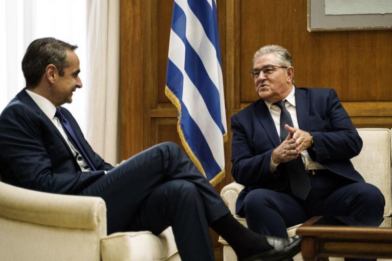 Ψήφος αποδήμων : «Ναι» με αστερίσκους από το ΚΚΕ – «Αποκλείουμε την επιστολική»