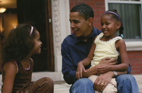 Μπαράκ Ομπάμα: Οι αδημοσίευτες οικογενειακές φωτογραφίες του