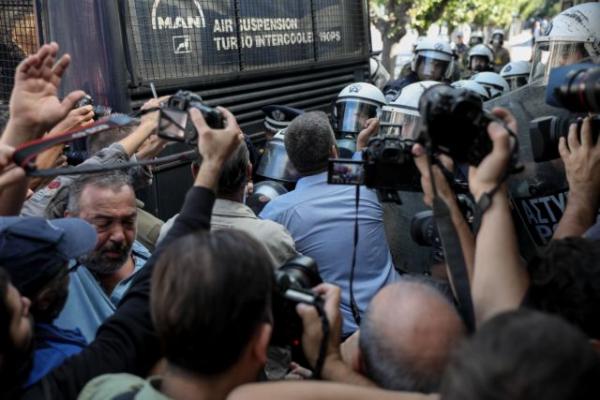 Χάος στην Αθήνα : Συγκεντρώσεις, επεισόδια και κλειστοί δρόμοι