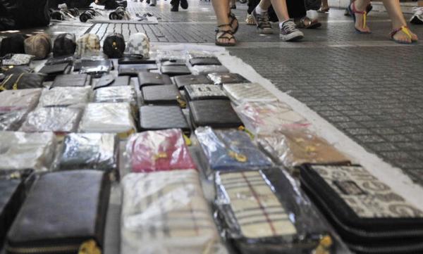 Παραεμπόριο : Αυξήθηκαν οι παραβάσεις – Μπαράζ κατασχέσεων