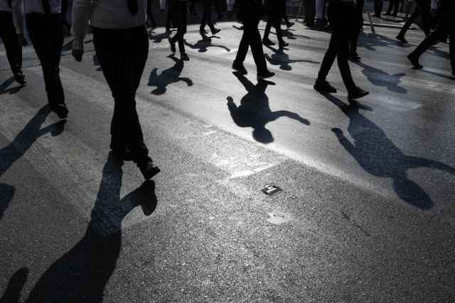 Παρελάσεις με λιακάδα και υψηλές θερμοκρασίες – Πού αναμένονται βροχές