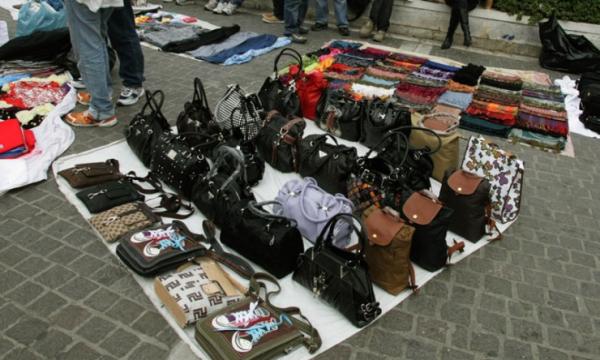 Παραεμπόριο : «Καμπάνες» ύψους 25.000 ευρώ από την γενική Γραμματεία Εμπορίου