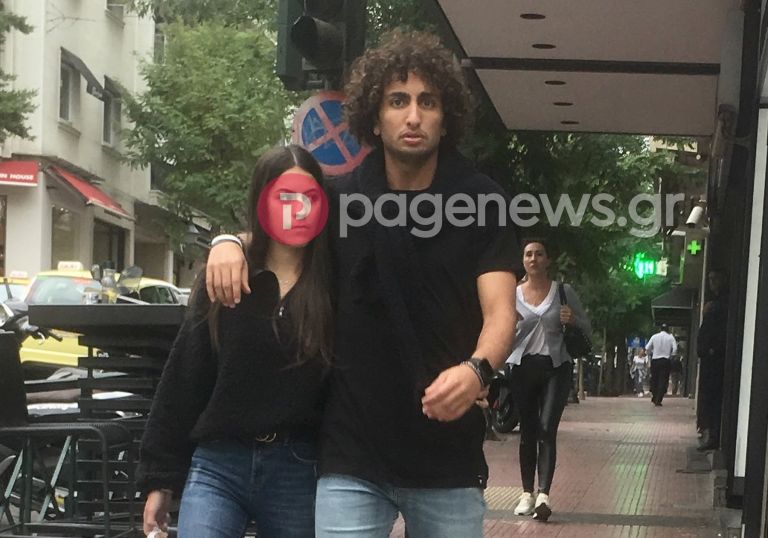 Αποκλειστικές φωτογραφίες: Αγκαλιά με αιθέρια ύπαρξη ο Ουάρντα στο Κολωνάκι