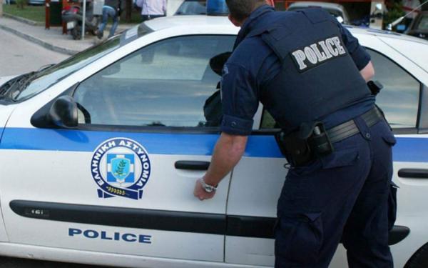 Θεσσαλονίκη : Τρεις προσαγωγές για τον τραυματισμό νεαρού με μαχαίρι