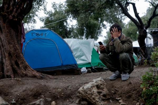 Πώς βλέπουν οι Έλληνες το Προσφυγικό : Τι λένε για τα κλειστά σύνορα και το ρόλο των ΜΚΟ