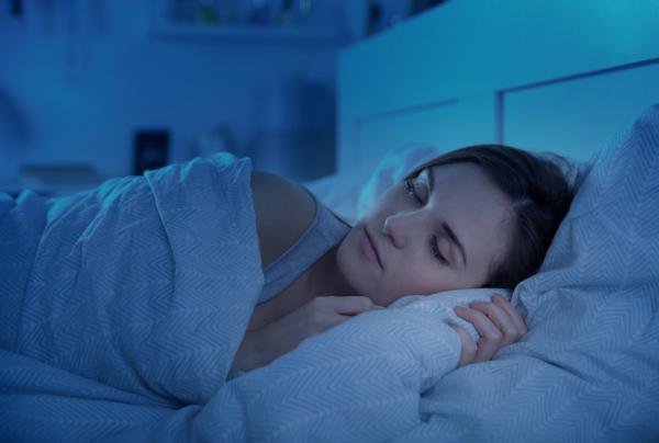 Ποιοι κινδυνεύουν με πρόωρο θάνατο αν κοιμούνται λίγες ώρες
