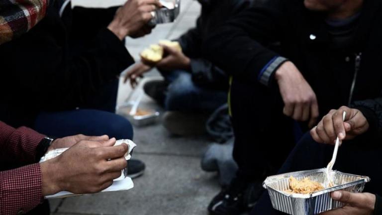 Προσφυγικό : Μεγάλο φαγοπότι με τα κονδύλια και τις απευθείας αναθέσεις