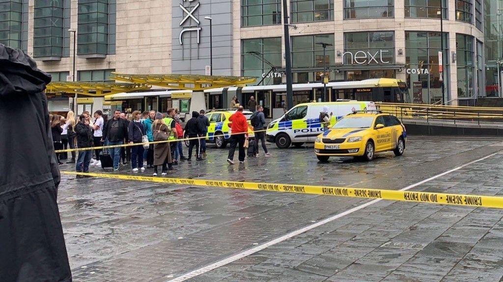 Επίθεση στο Μάντσεστερ : Πέντε τραυματίες – Συνελήφθη ένας ύποπτος